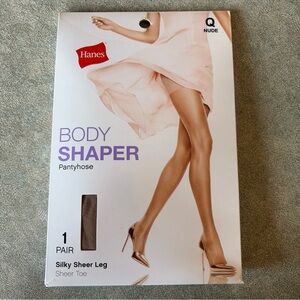 Hanes Silky Sheer Pantyhose - Nude